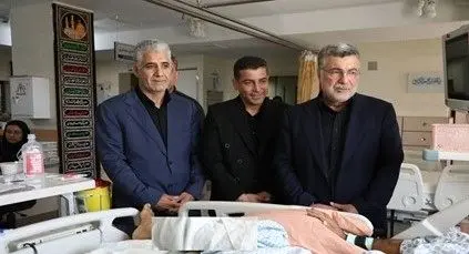 وزیر بهداشت از مجروحان تجاوز صهیونیست‌ها در یکی از بیمارستان های قم، عیادت کرد