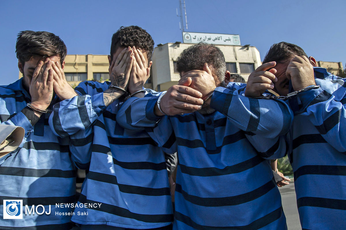 دستگیری 5 سارق مسلح در شاهین شهر