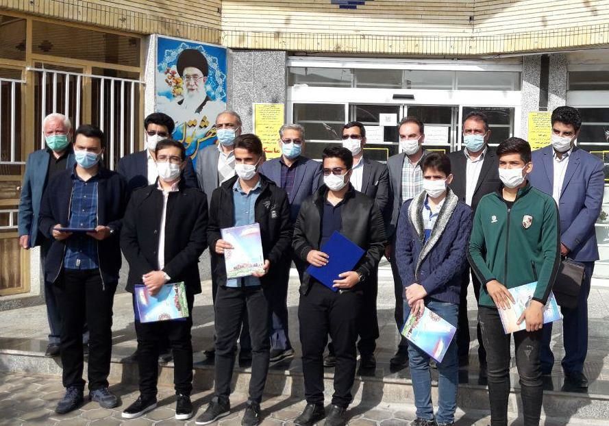 قبولی 130 دانش آموز اردستانی در رتبه های برتر کنکور
