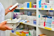 حذف ارز ترجیحی دارو نباید بیماران را تحت فشار قرار دهد/نظارت کمیسیون بهداشت بر افزایش قیمت داروها