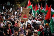 هزاران نفر در ملبورن استرالیا در حمایت از مردم مظلوم فلسطین راهپیمایی کردند