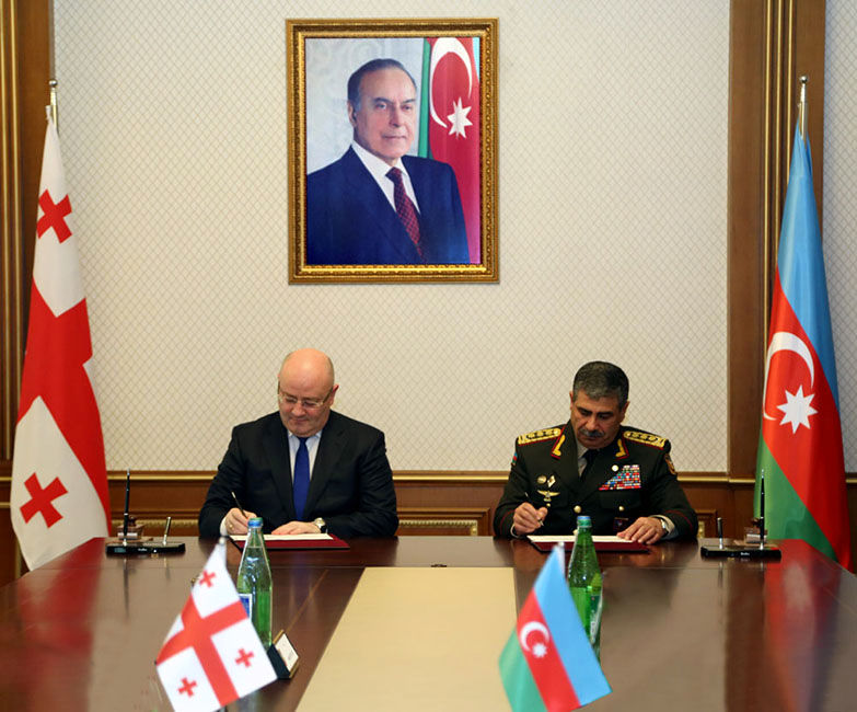 امضا سند همکاری نظامی میان جمهوری آذربایجان و گرجستان