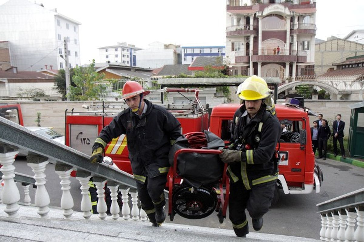 52 عملیات امداد و نجات و اطفاء حریق توسط سازمان آتش نشانی درسنندج انجام شد