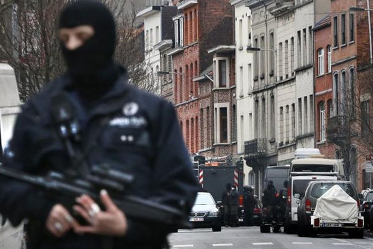 علت حمله، ضعف نهادهای امنیتی فرانسه بود