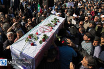 آغاز مراسم تشییع پیکرهای ۱۱۰ شهید گمنام دفاع مقدس در تهران
