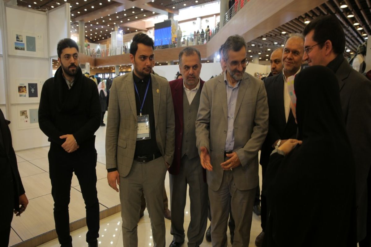 رئیس پلیس نظارت بر اماکن ناجا از جشنواره مُد و لباس فجر بازدید کرد