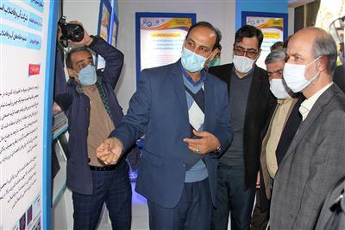 وزیر نیرو از غرفه شرکت آب و فاضلاب استان قم بازدید کرد