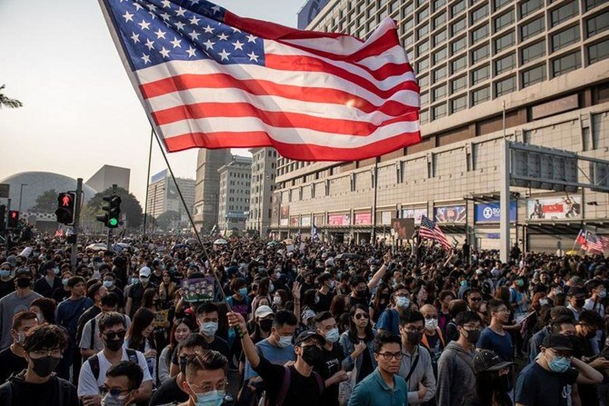 چین آمریکا را به علت حمایت از اعتراضات هنگ کنگ تحریم کرد