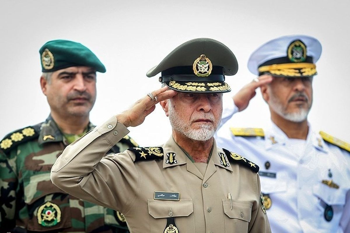 فرمانده کل ارتش انتصاب سرلشکر رشید، سرتیپ موسوی و سرتیپ عبداللهی را تبریک گفت