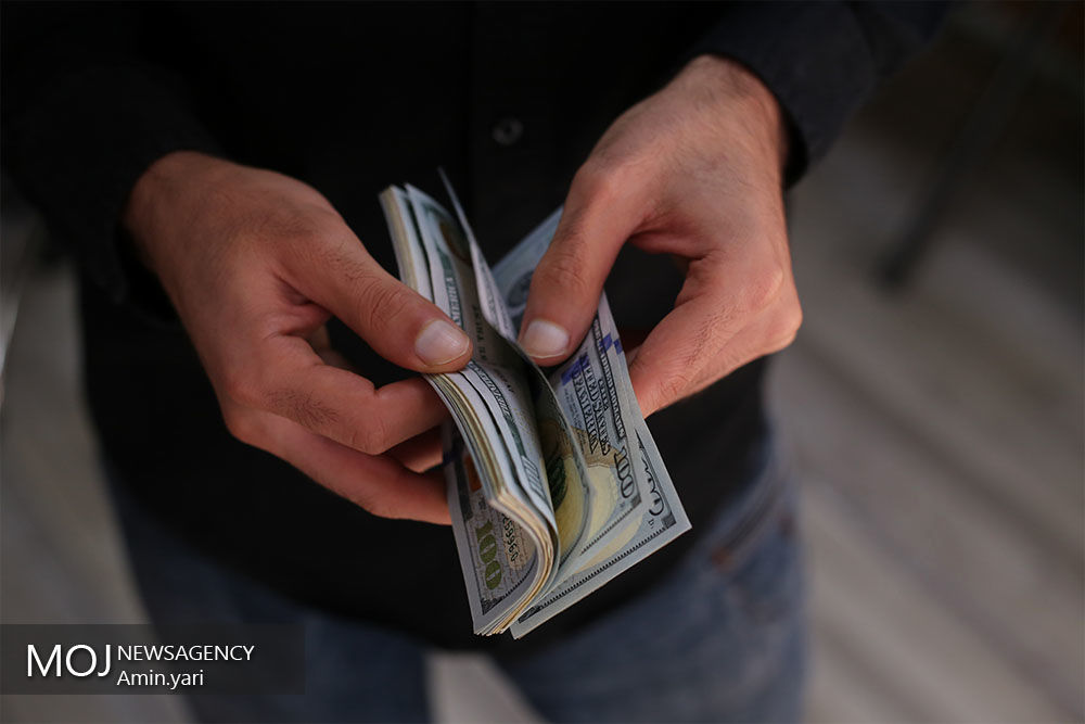 قیمت ارز در بازار آزاد 19 مهر 97/ قیمت دلار اعلام شد
