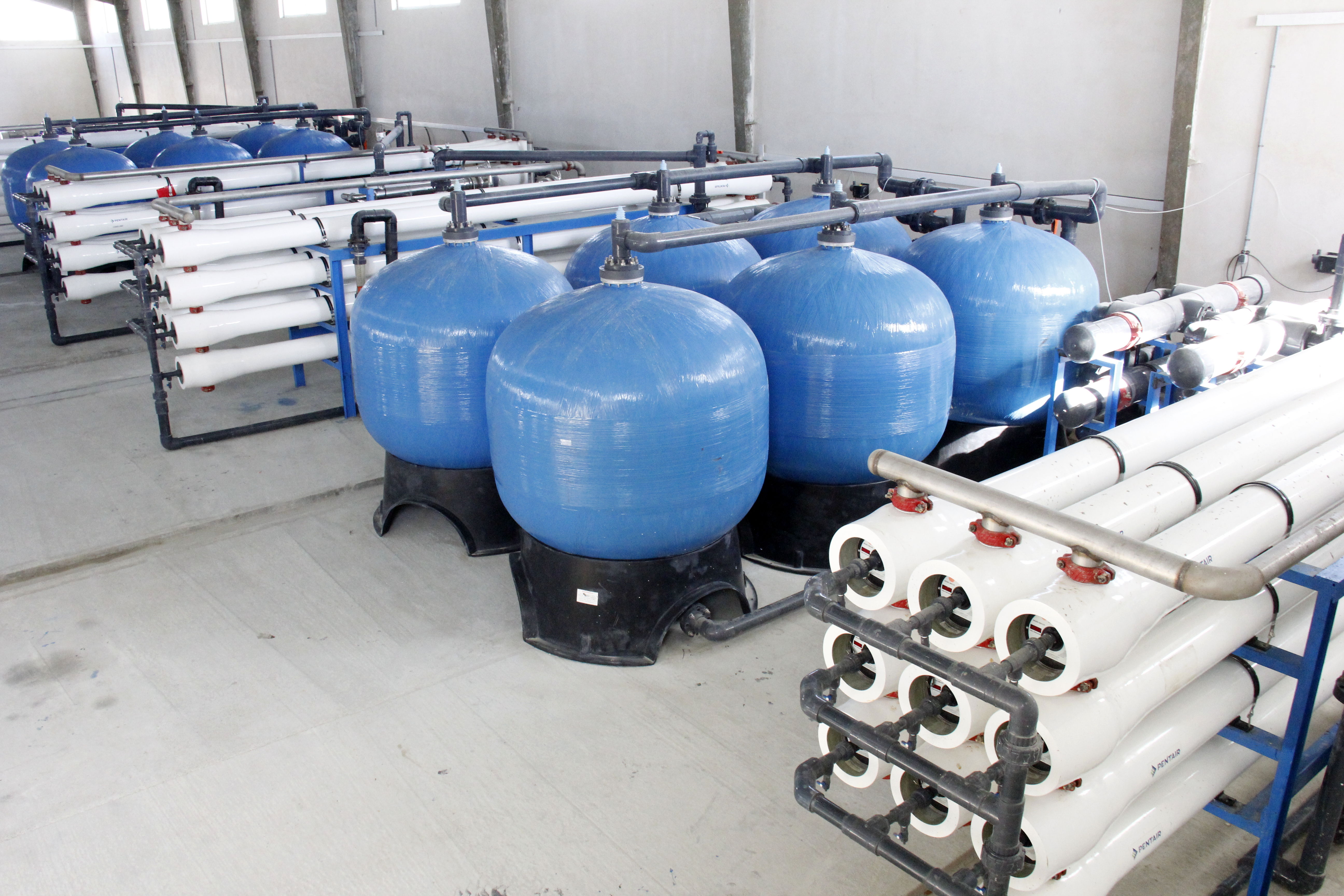 بهره برداری از دو دستگاه آب شیرین کن در روستاهای بندرلنگه تا پایان امسال