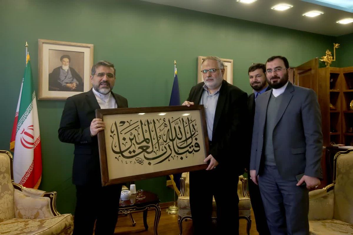دیدار مدیرکل فرهنگ و ارشاد استان قزوین با وزیر فرهنگ و ارشاد اسلامی