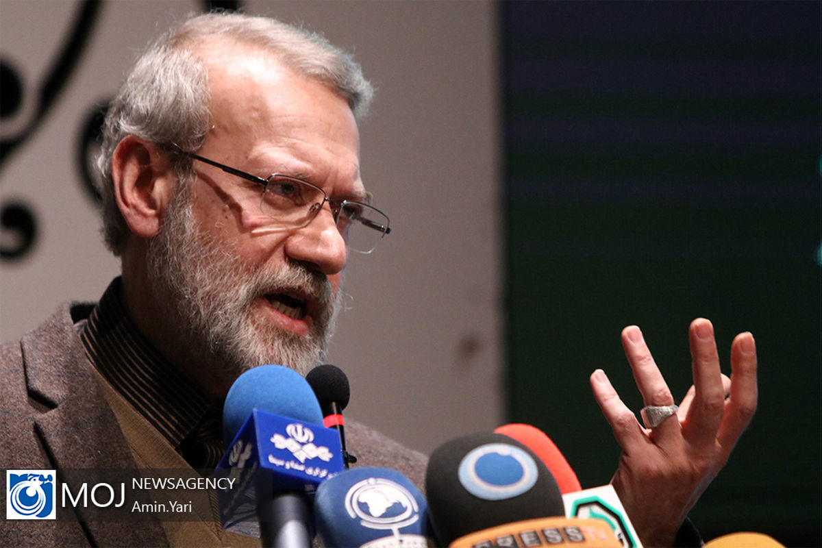 بازدید لاریجانی از ستاد انتخاباتی وزارت کشور