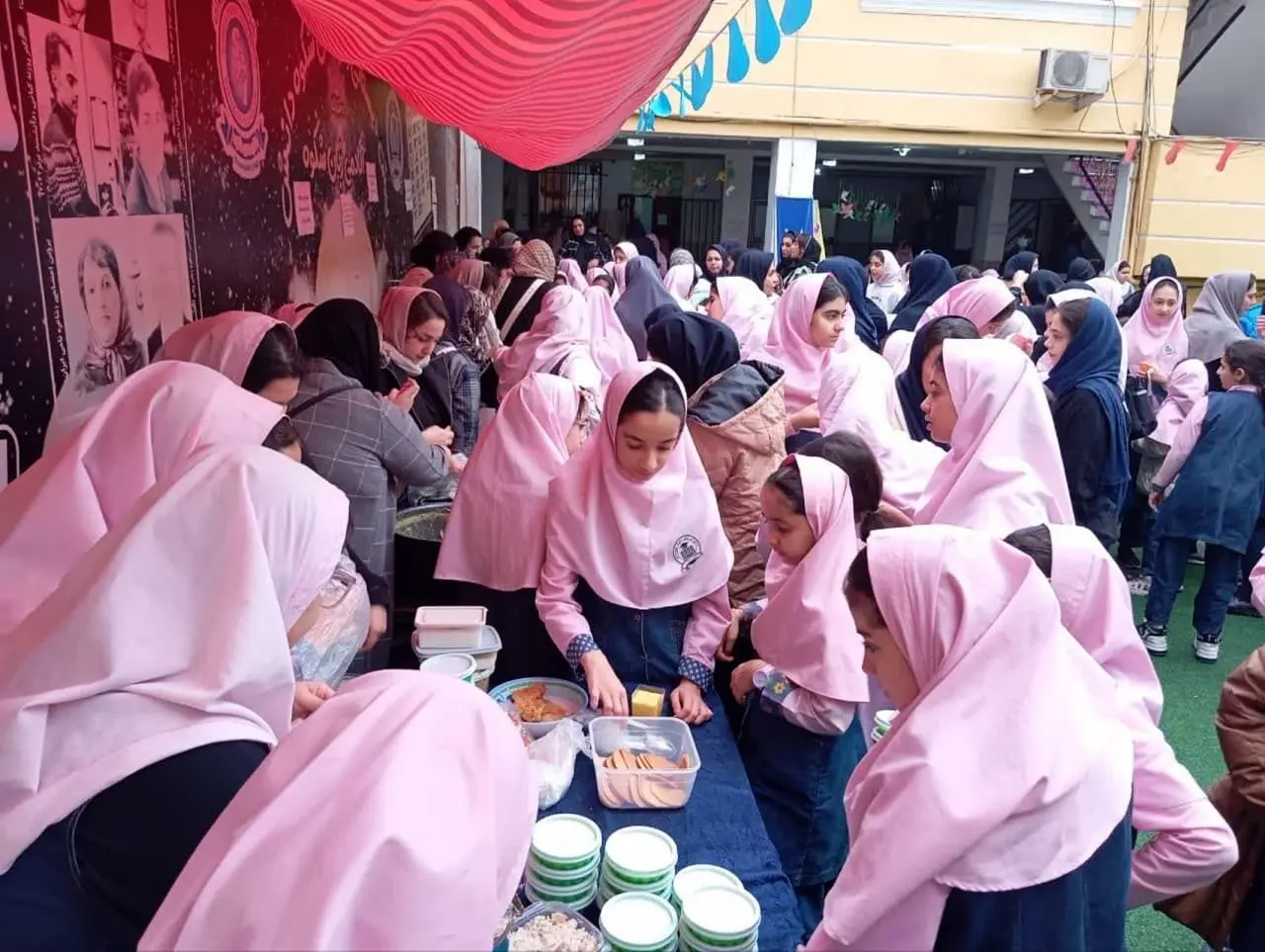 جشنواره غذا با طعم مهربانی در آمل