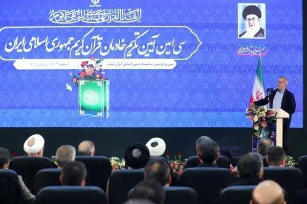 موضوعی که باید در جامعه نمود پیدا کند، عمل به قرآن کریم است