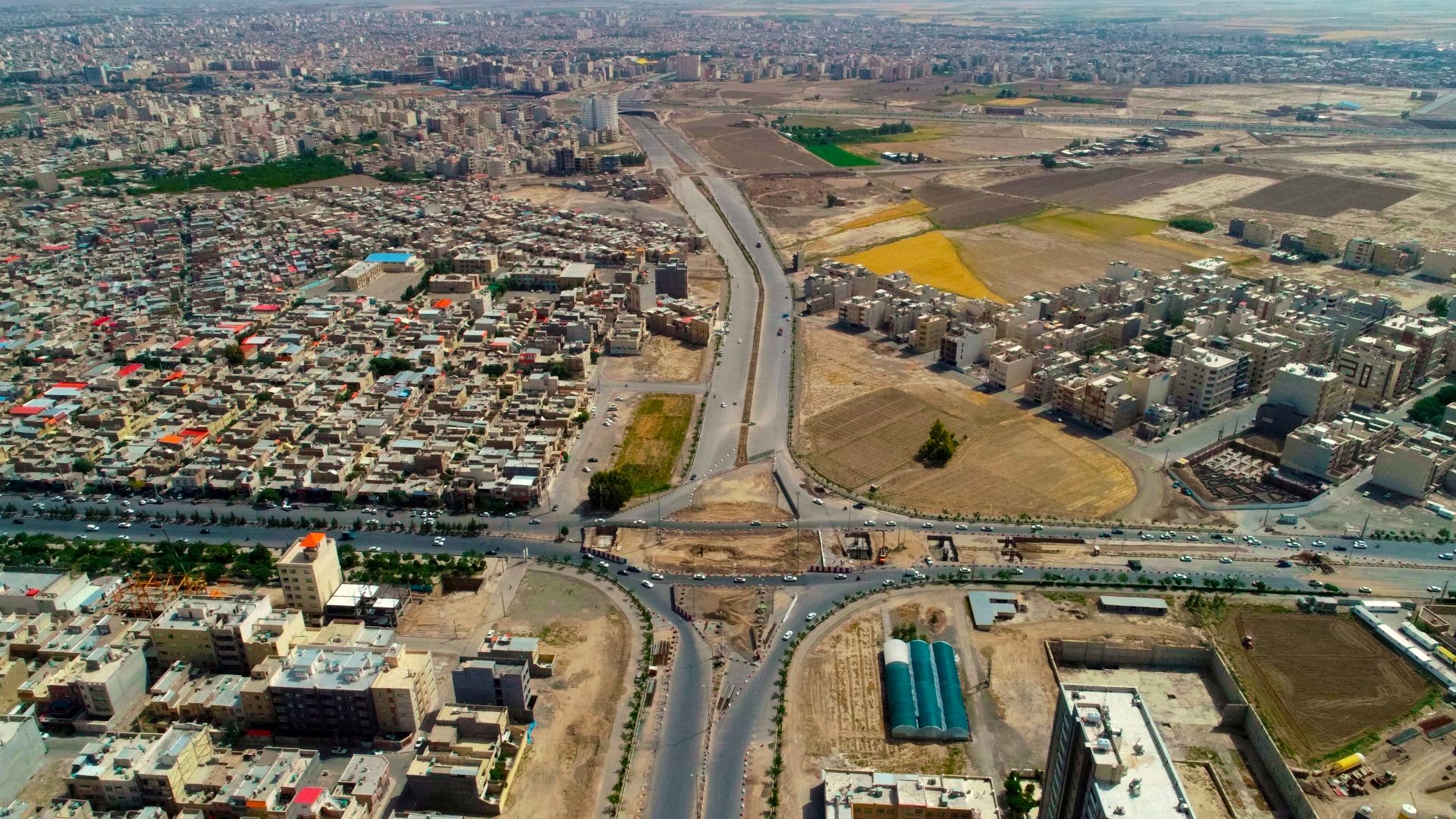 پیشرفت ۵۰ درصدی پروژه غیرهمسطح میدان نماز