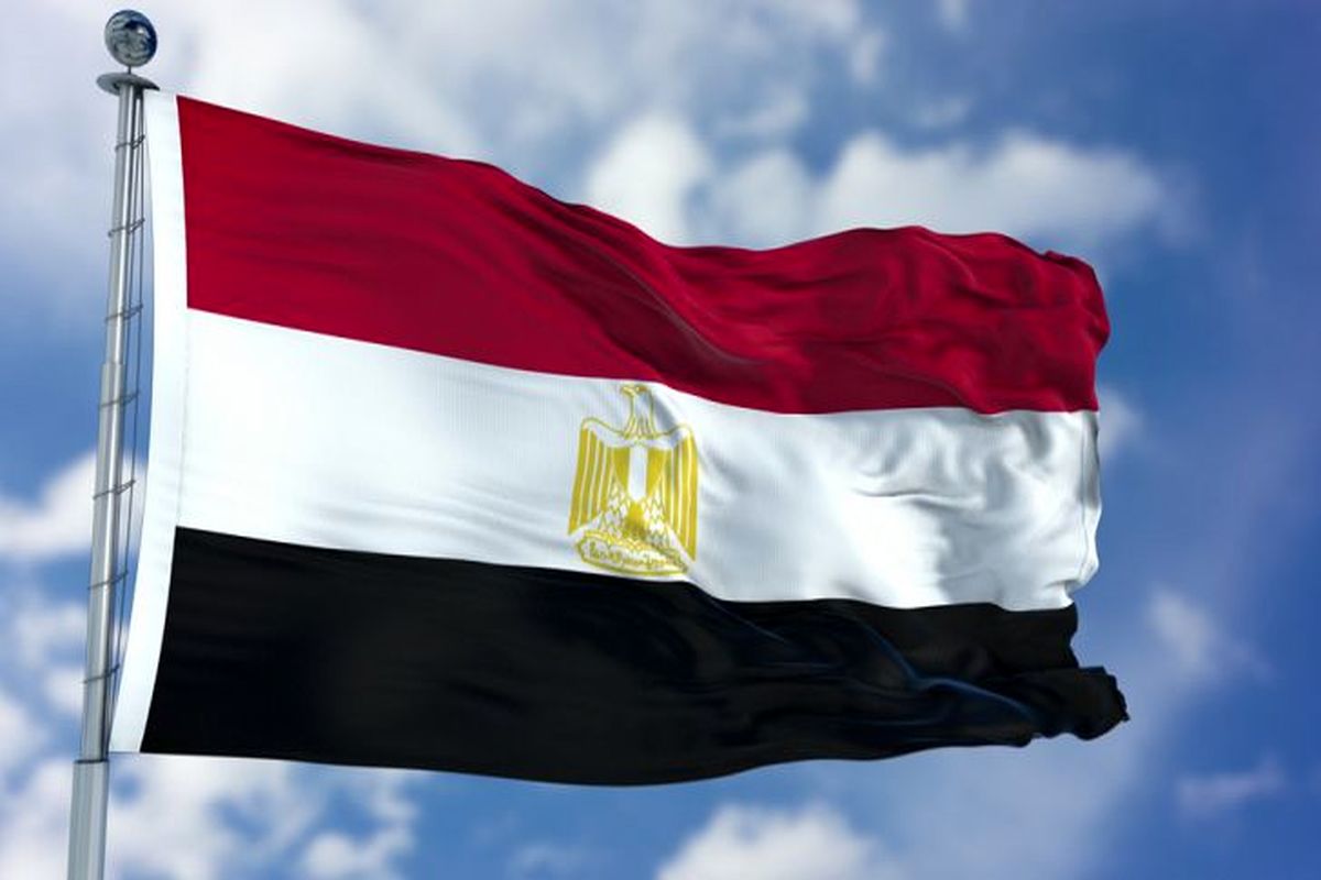 6 Egyptian policemen wounded by roadside bomb