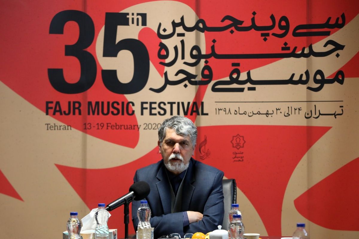 وزیر فرهنگ و ارشاد اسلامی از دبیرخانه جشنواره موسیقی فجر بازدید کرد