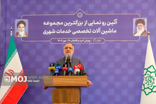 شعار دادن کافی نیست، باید در عمل به مردم خدمت کنیم