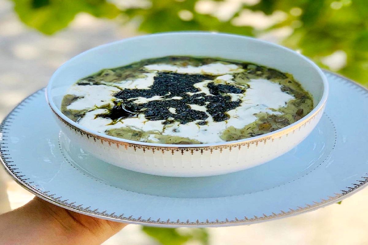 تو این روزای سرد یک آش اصیل و خوشمزه می چسبه | طرز تهیه آش لخشک به روش مشهدی ها