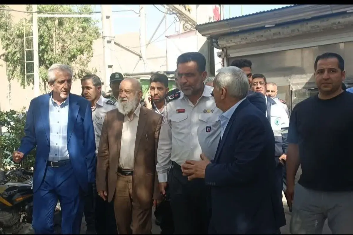 آغاز طرح «دوشنبههای ایمنی» با ورود به بازار گل امام رضا (ع) / در صورت تداوم وضعیت ناایمن، پلمپ در دستور کار خواهد بود+ فیلم