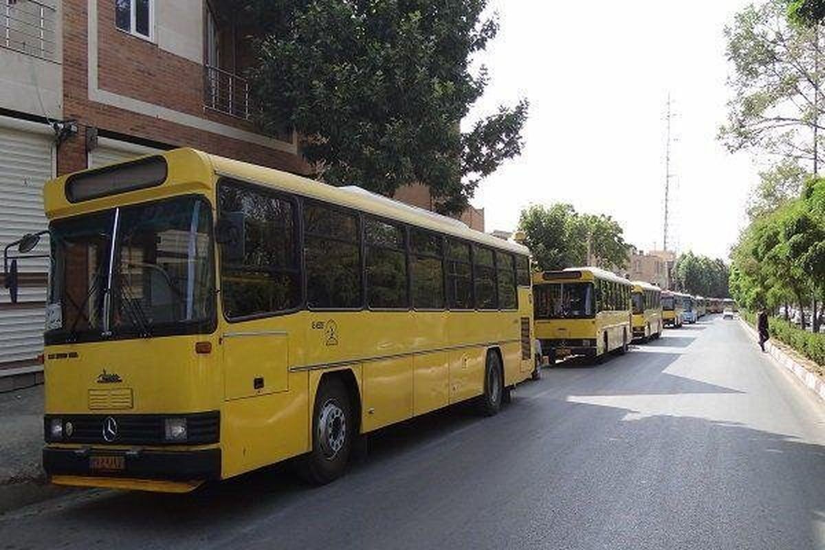 دو دستگاه اتوبوس به روستاهای آبشورک و چهچکور اختصاص یافت