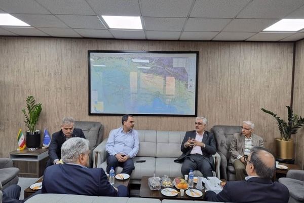 هم‌افزایی کم‌سابقه بیدبلند خلیج‌فارس و مناطق نفت‌خیز جنوب برای شتاب‌گیری پروژه‌های طرح عظیم جمع‌آوری گازهای مشعل در شرق کارون