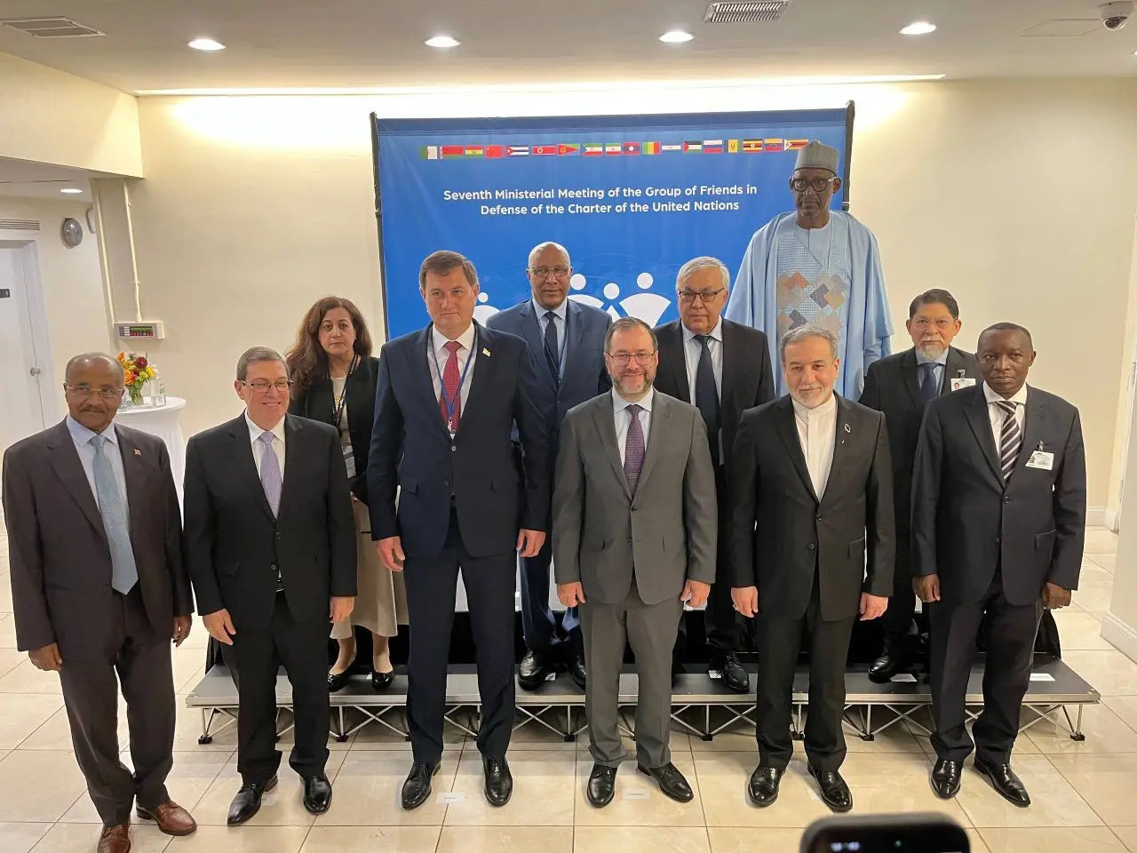  وزیر امور خارجه از گروه دوستان مدافع منشور ملل متحد بابت محکومیت تجاوزات علیه ایران قدردانی کرد
