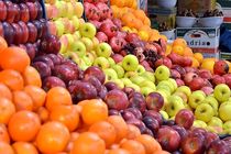 توزیع سیب و پرتقال شب عید در میادین میوه و تره بار