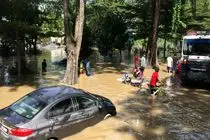 سیل در مالزی حداقل ۱۴ کشته برجای گذاشت +تصاویر