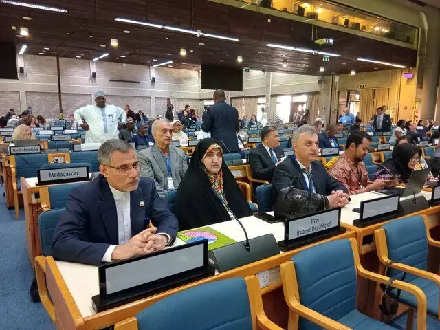 حضور رئیس فراکسیون محیط زیست مجلس در نشست پروتکل مونترال در نایروبی