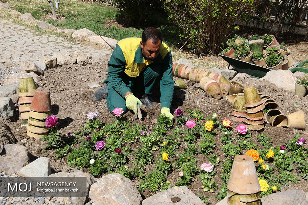 آماده سازی مجموعه باغ گل اصفهان