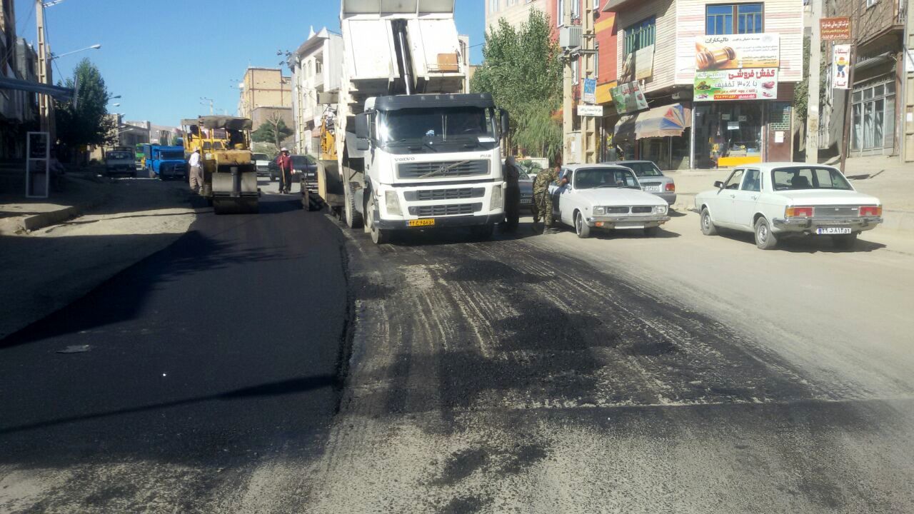 سه کیلومتر از جاده اصلی ناحیه منفصل نایسر لکه گیری و بهسازی شد