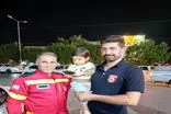 کودک ۲ ساله گرفتار در خودرو نجات یافت