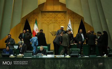 هر چهار وزیر روحانی از مجلس رای اعتماد گرفتند