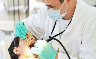 اعتراض دندان پزشکان شاغل در دانشگاه علوم پزشکی کاشان/  عدم دریافت کارانه به مدت ۱۴ ماه 