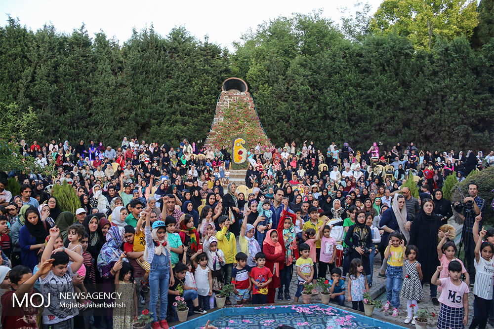 جشن روز ملی گل در اصفهان