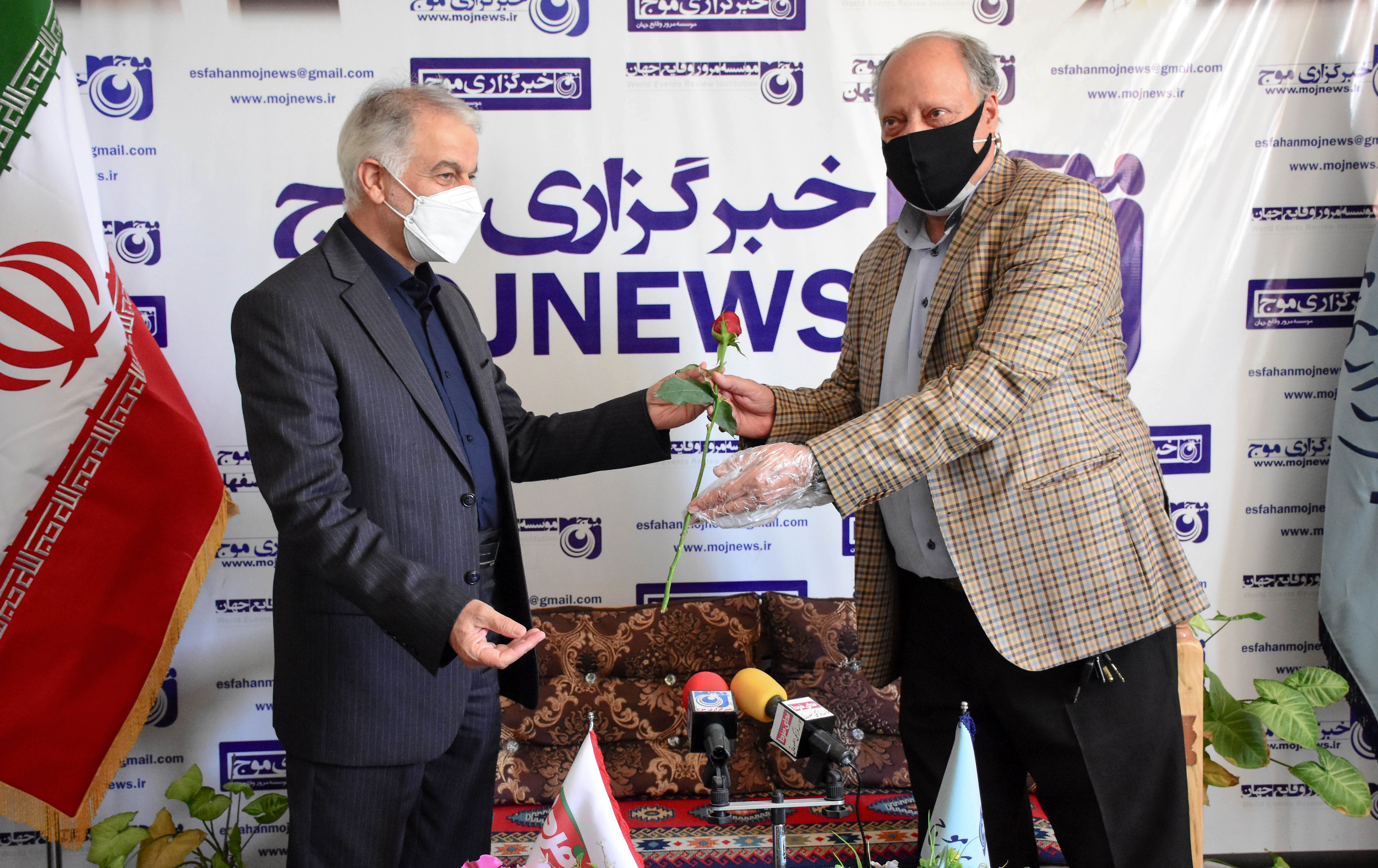 بازدید رئیس شورای شهر اصفهان از دفتر خبرگزاری موج اصفهان 