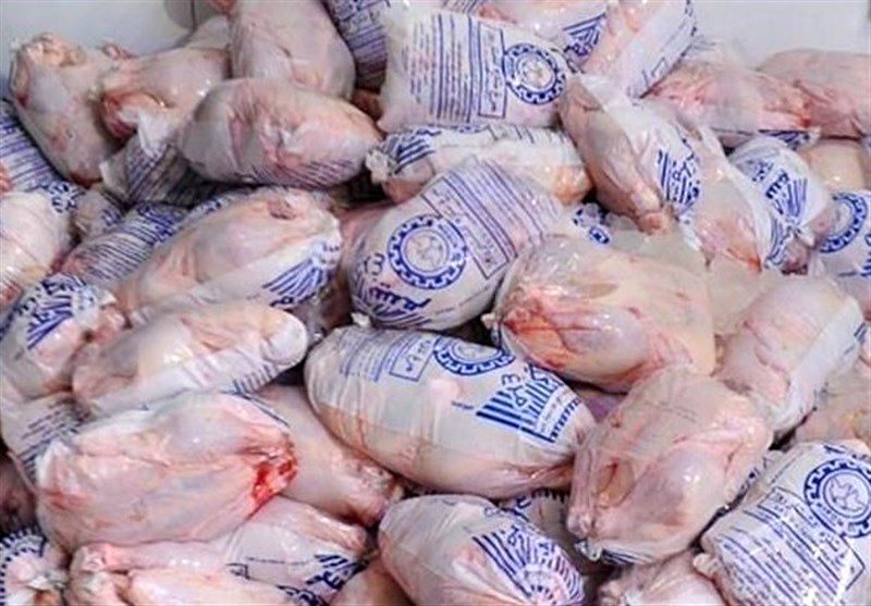 مرغ با قیمت پایین‌تر از قیمت مصوب در مازندران عرضه می‌شود/ مازاد تولید از تولیدکنندگان خریداری می‌شود