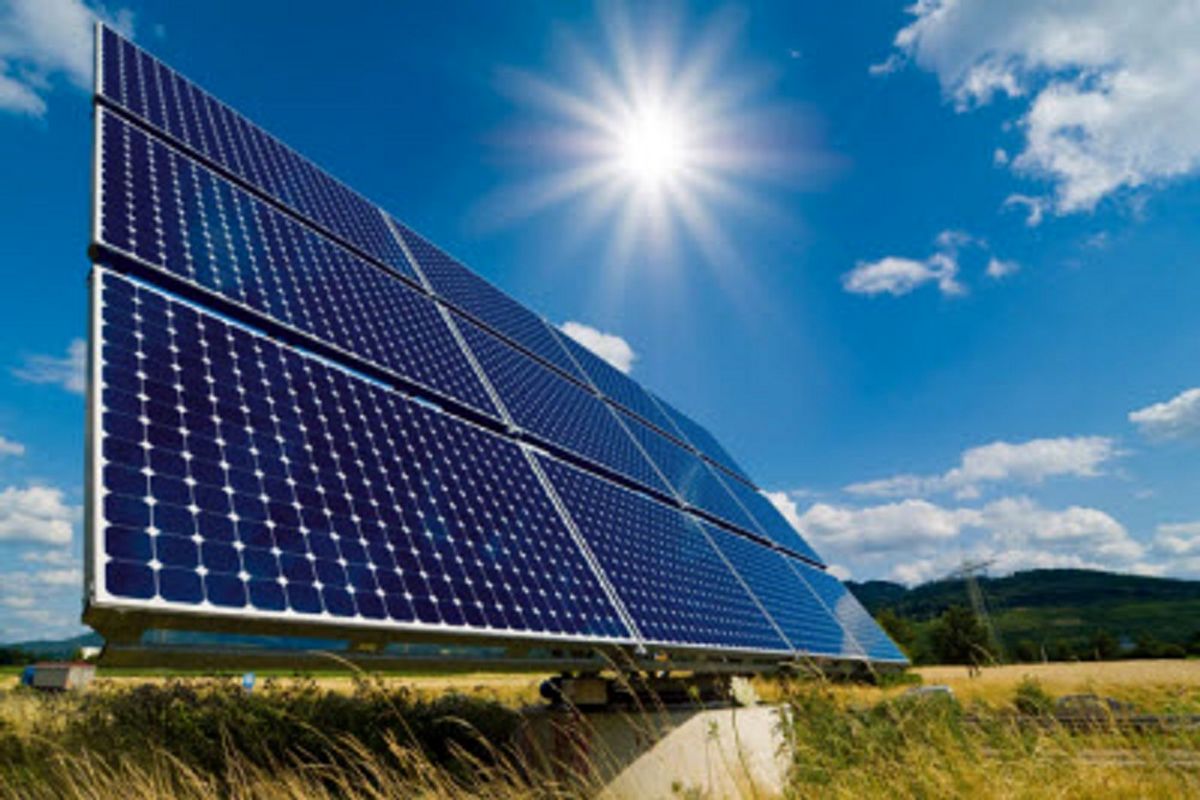 توسعه صنعت بافق با اتمام نیروگاه خورشیدی کوشک