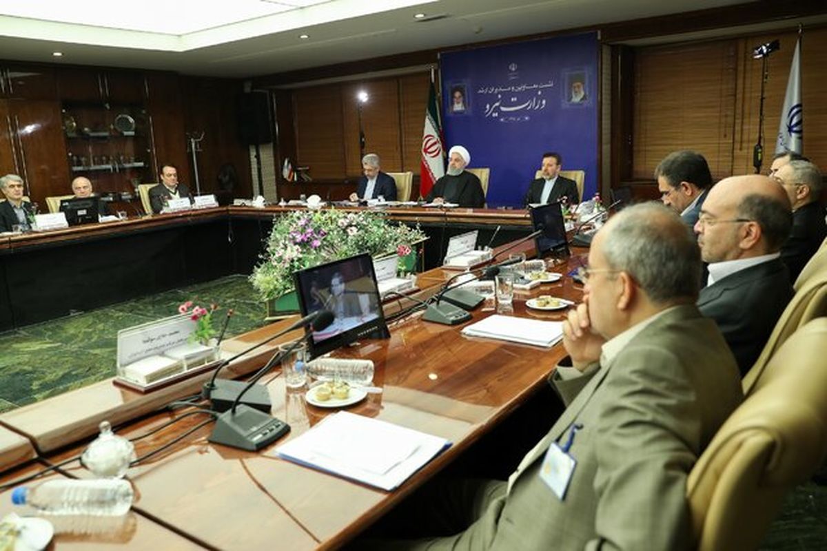 نشست روحانی با وزیر و مدیران ارشد وزارت نیرو آغاز شد