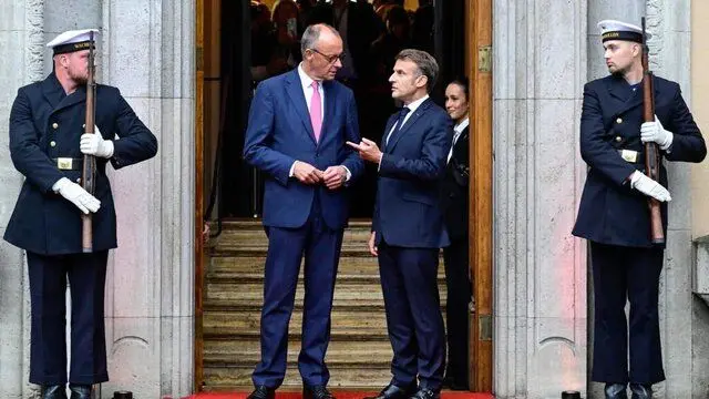  ماکرون با استارمر و مرتس درباره ایران رایزنی کرد