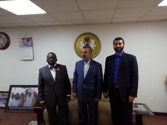 سفیر ایران در نیجریه با وزیر بهداشت این کشور دیدار کرد