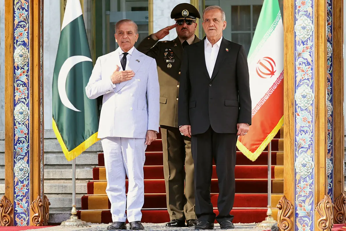 پزشکیان وارد اسلامآباد شد