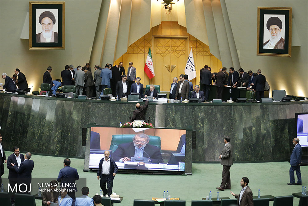 بازتاب رای اعتماد مجلس به وزیران پیشنهادی روحانی در رسانه‌های خارجی