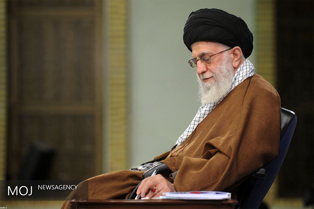 احکام اعضای هیات امنای کمیته امداد امام خمینی (ره) تمدید شد