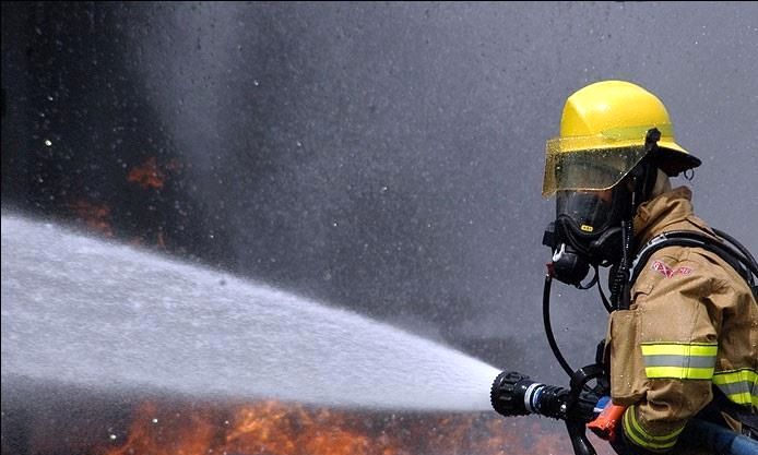 آتش سوزی ایستگاه لخته گیر گاز گناوه پس از پنج ساعت خاموش شد