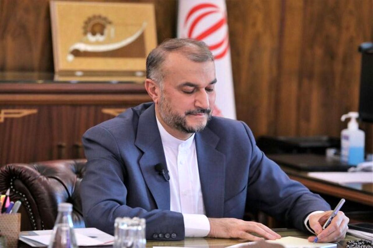 وزیر امور خارجه ایران روز ارتش را تبریک گفت