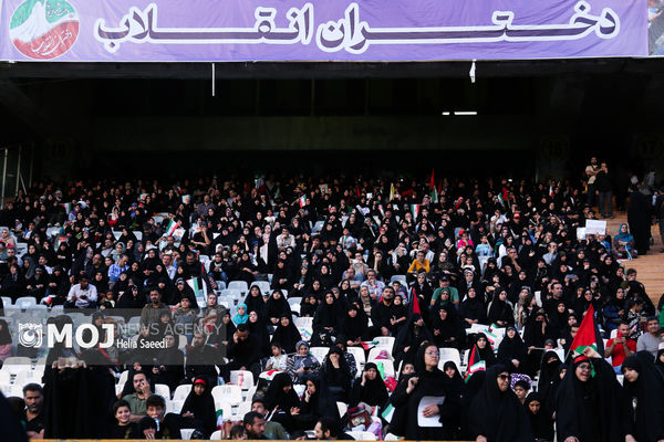 اجتماع هزاران نفری «حجاب» در ورزشگاه آزادی تهران انجام گرفت