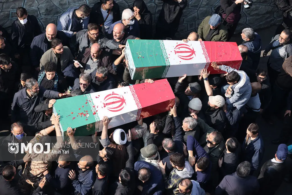 تشییع شهدای گمنام، حماسه فاطمی ملت بصیر ایران بود